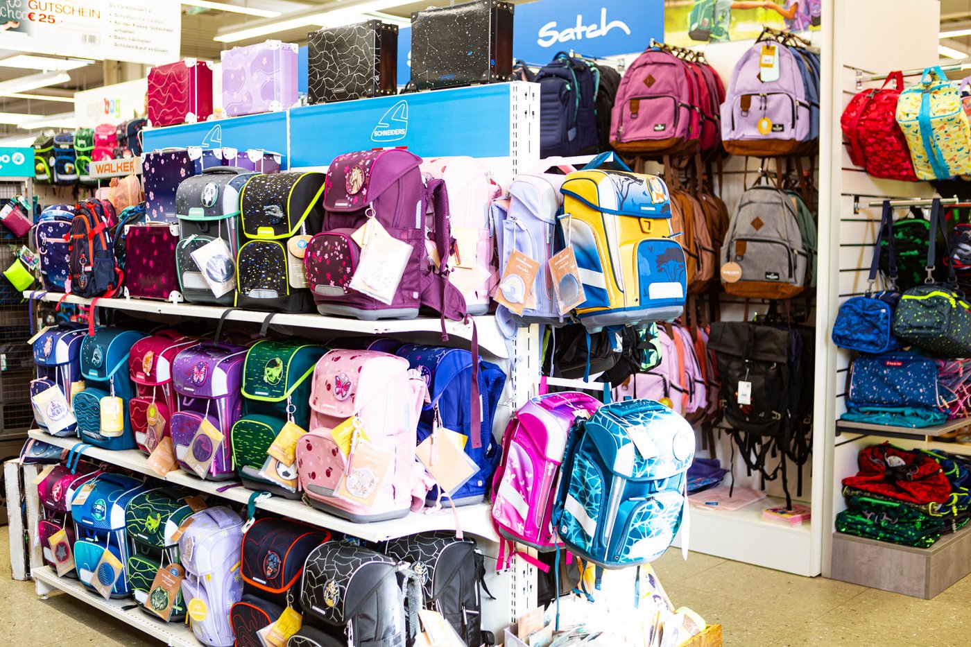 Schultaschen bei Macro