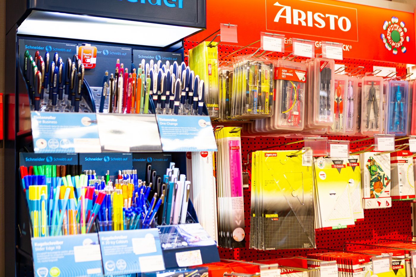 Bürobedarf bei Macro